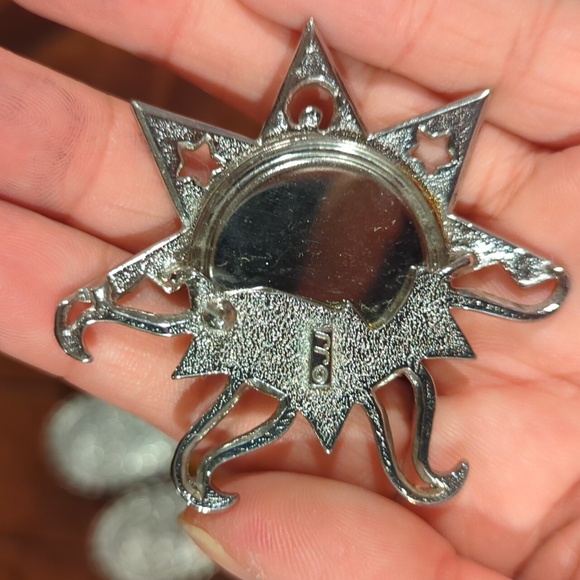 vintage style earrings - Picture 10 of 13